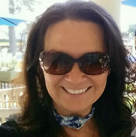 Meet your Posher, Dayle - Picture 1 of 5